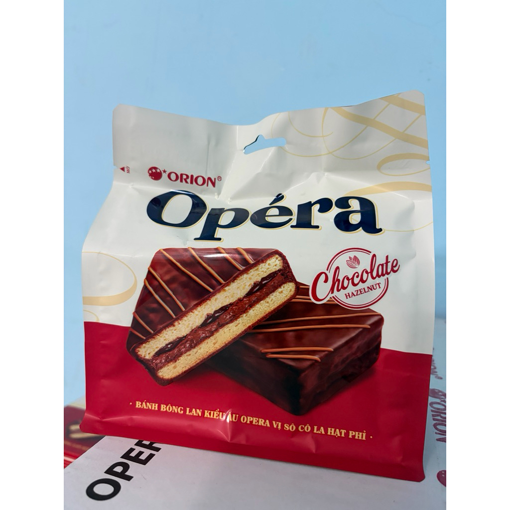 Orion Opera Cake – Bánh bông lan kem socola