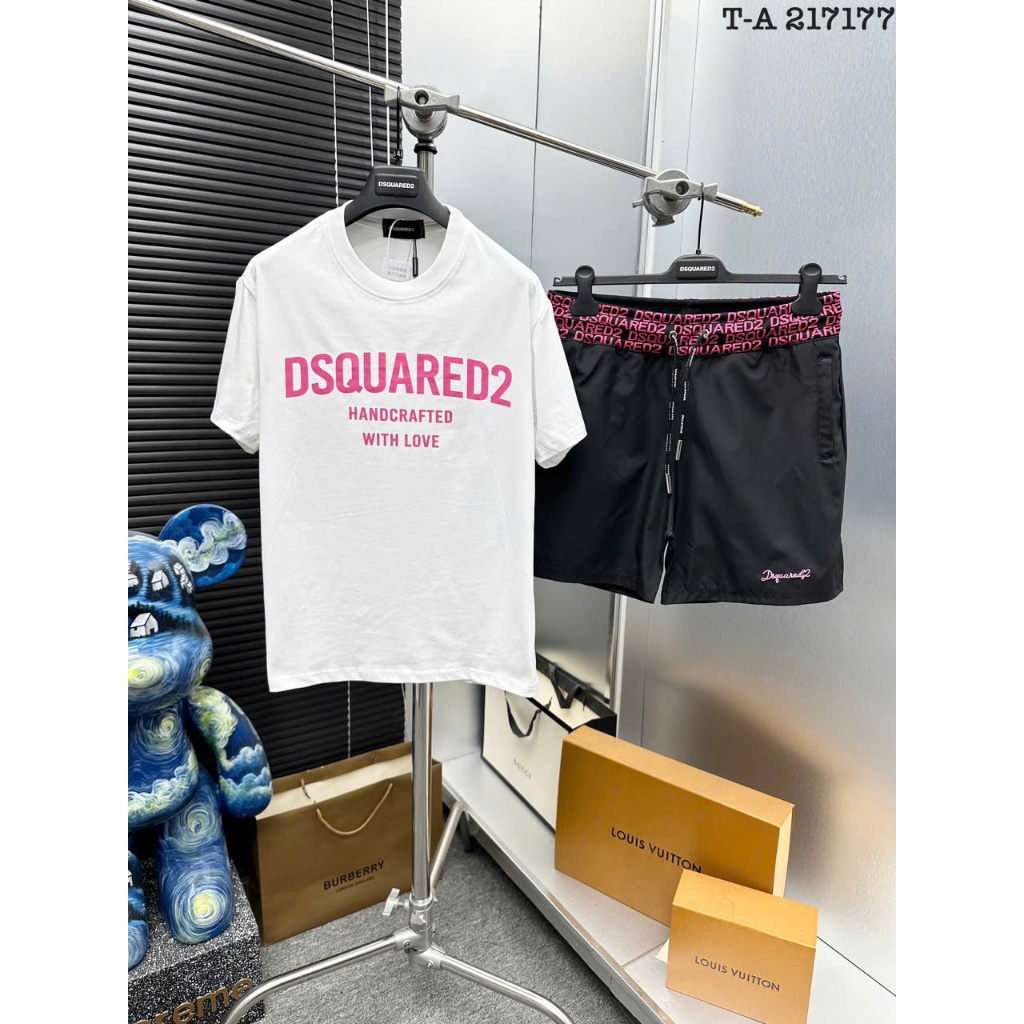 🔥Hot🔥Bộ Quần Áo Cộc tay Nam Boy Phố 2026 DSQ In Chữ ngực màu Hồng Vảy Sơn Cực Hot Cao Cấp