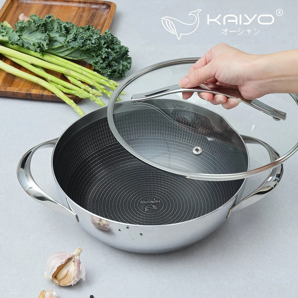 Chảo inox 1810 chống dính hoa văn nổi thân đáy liền Kaiyo sâu lòng 2 tay cầm vung kính size 24cm, 28