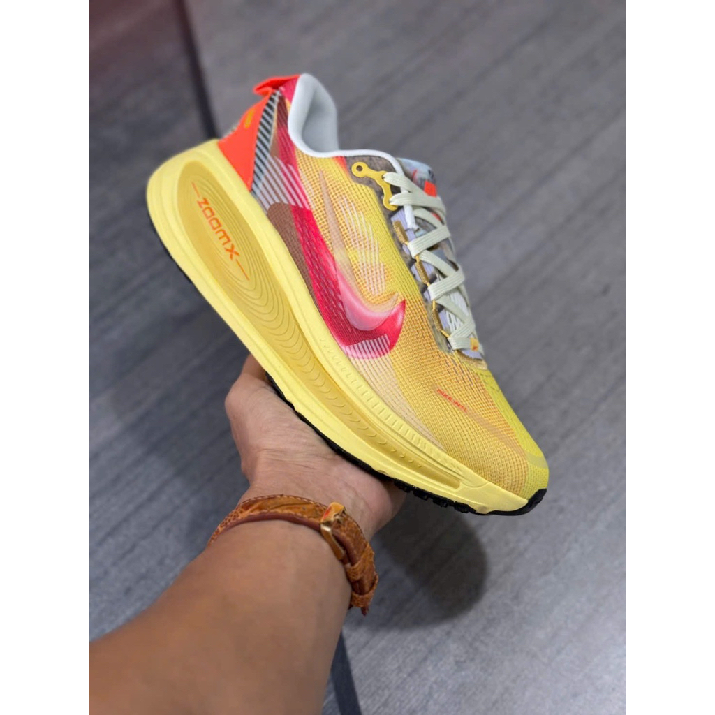 giày thể thao Vomero 18/ giày chạy bộ nam