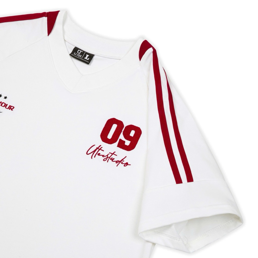 Áo Thun Thêu 09 Cổ Tim 2 Sọc Line Phối Cổ Chất Liệu Bóng Thái Unisex Nam Nữ UTEESTUDIO Menswear Top | BigBuy360 - bigbuy360.vn