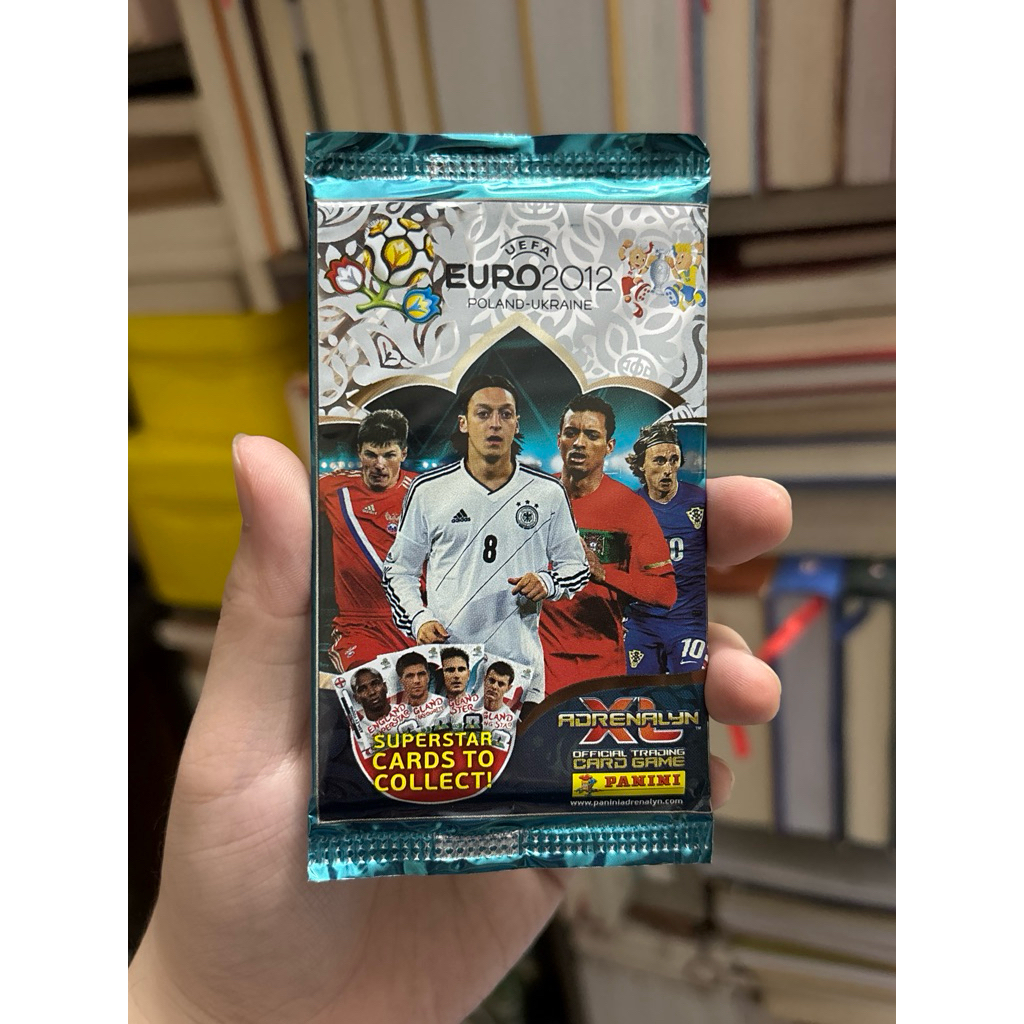 GÓI 6 THẺ CẦU THỦ PANINI EURO 2012