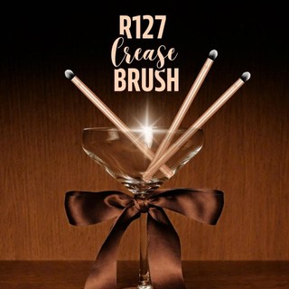 Cọ Nhấn Đuôi Mắt - Hốc Mắt - Cọ Môi RT REAL TECHNIQUES CREASE BRUSH R127