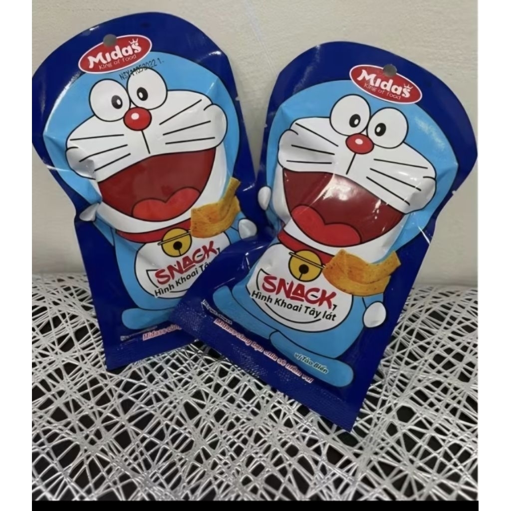 Combo 10 gói Snack, bim bim MiDas thơm ngon với hình đôremon, gấu pooh, gấu panda ngộ nghĩnh
