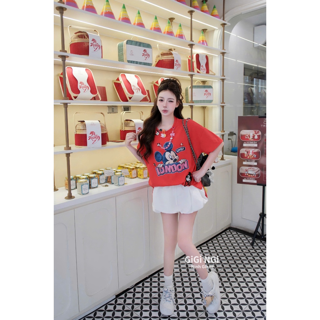 Hana Store-Áo Thun mickey in hình sắc nét gắn charm