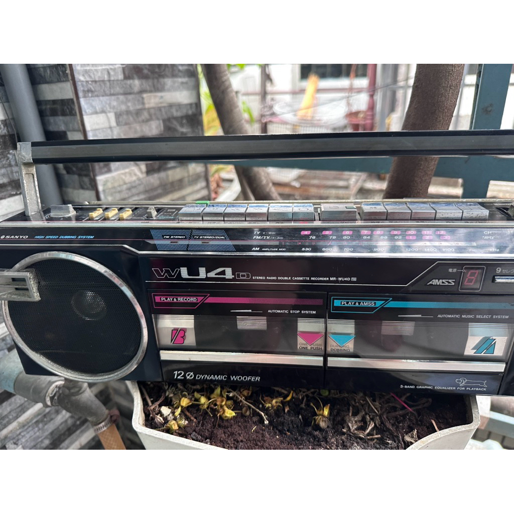 radio cassette sanyo U4 cổ hàng bãi nhật