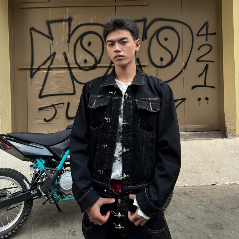 Bad Choices | Áo khoác jeans khóa gài TOGGLE wash màu form boxy | BigBuy360 - bigbuy360.vn