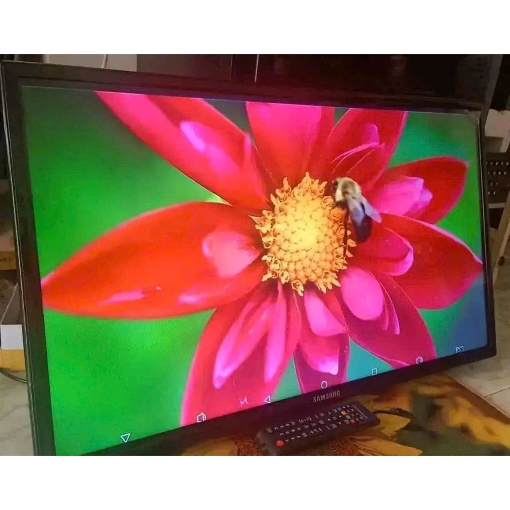 Thanh lý Tivi wifi 32 - Full phụ kiện