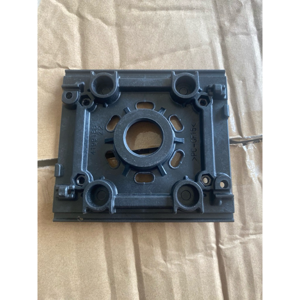 Đế nhựa máy chà nhám rung MT925 M9200