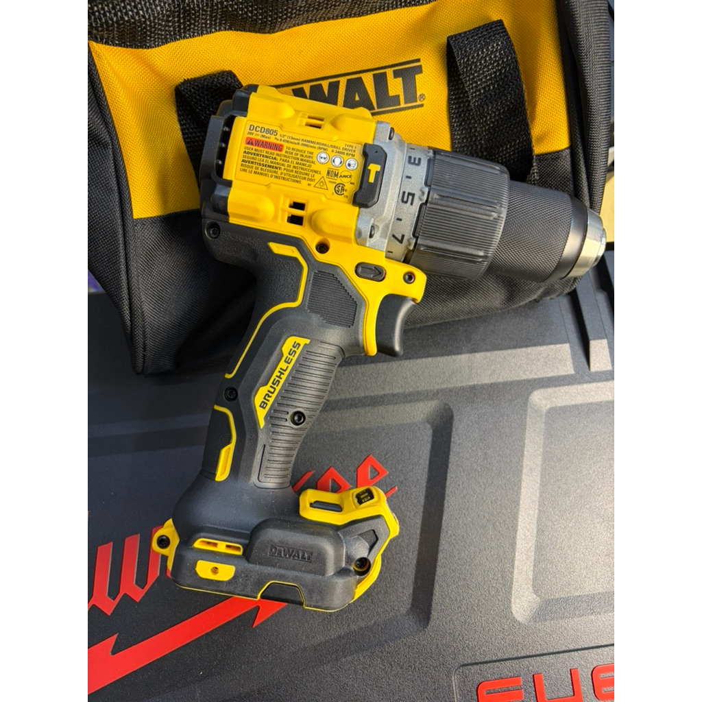 Khoan Dewalt DCD805 3 chức năng Mỹ mới