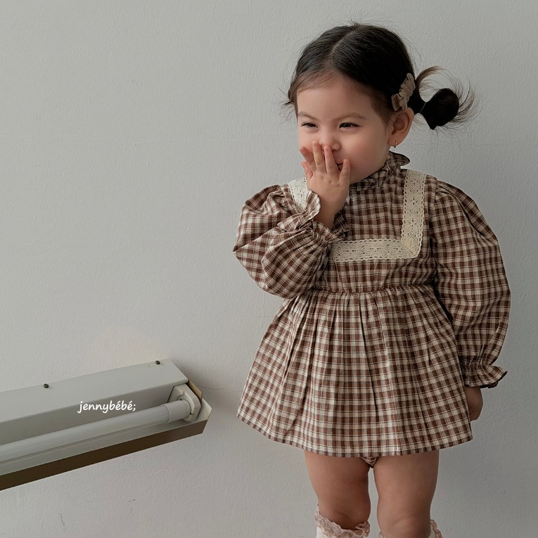 𝐀𝐩𝐫𝐢𝐥 𝐛𝐞́𝐛𝐞́ - Jenny Bebe Váy caro nâu be xuân thu dễ thương phong cách Hàn cho bé 1 - 2 tuổi