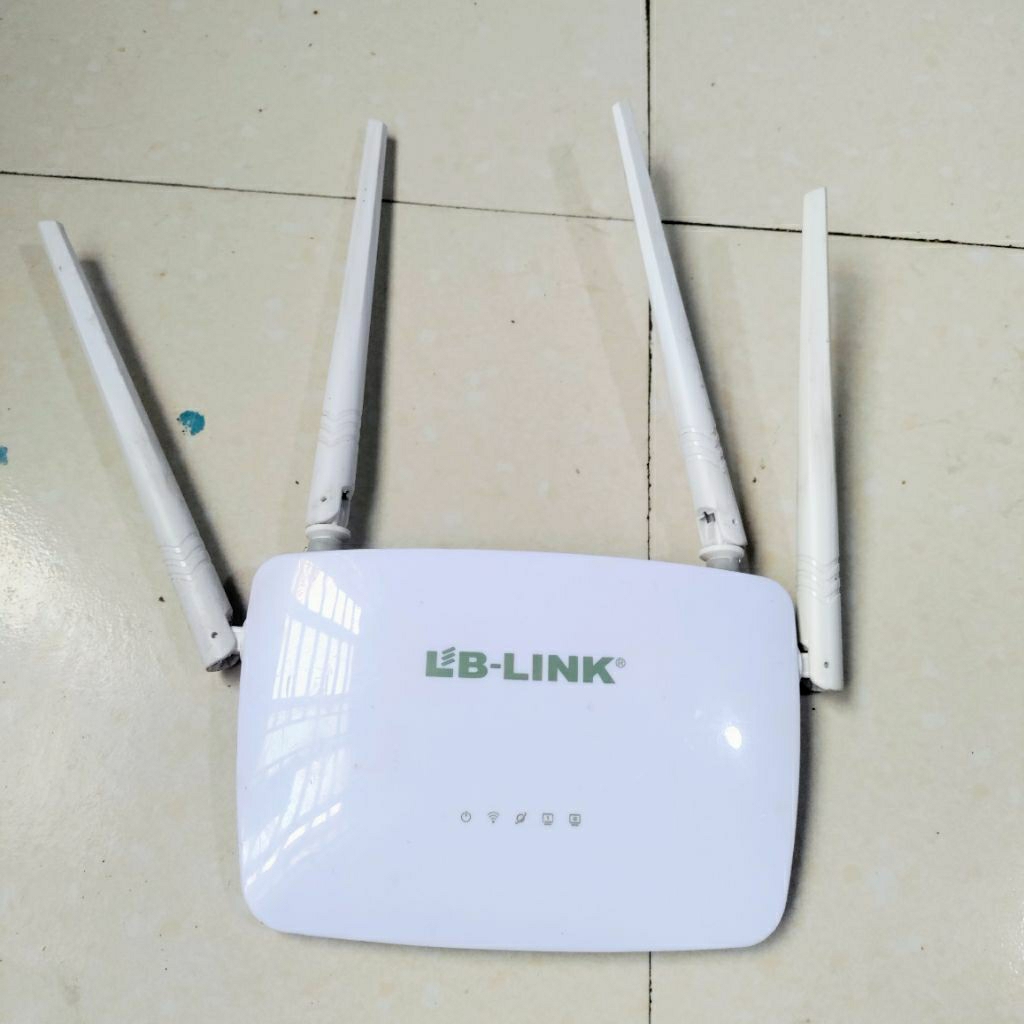 Phát wifi LBLink 4 râu đã qua sử dụng đang đẹp