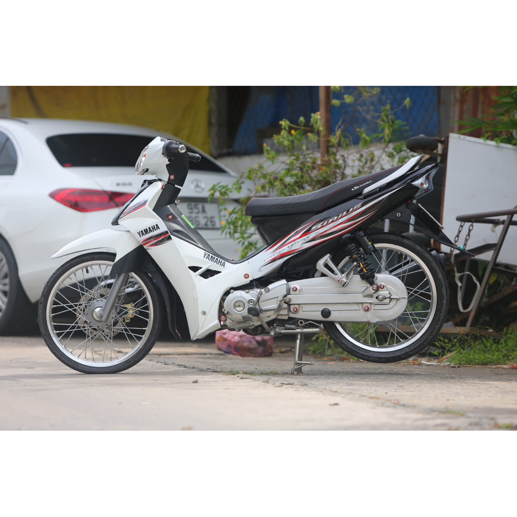 Tem Sirius stylish 2013 2014 đen trắng