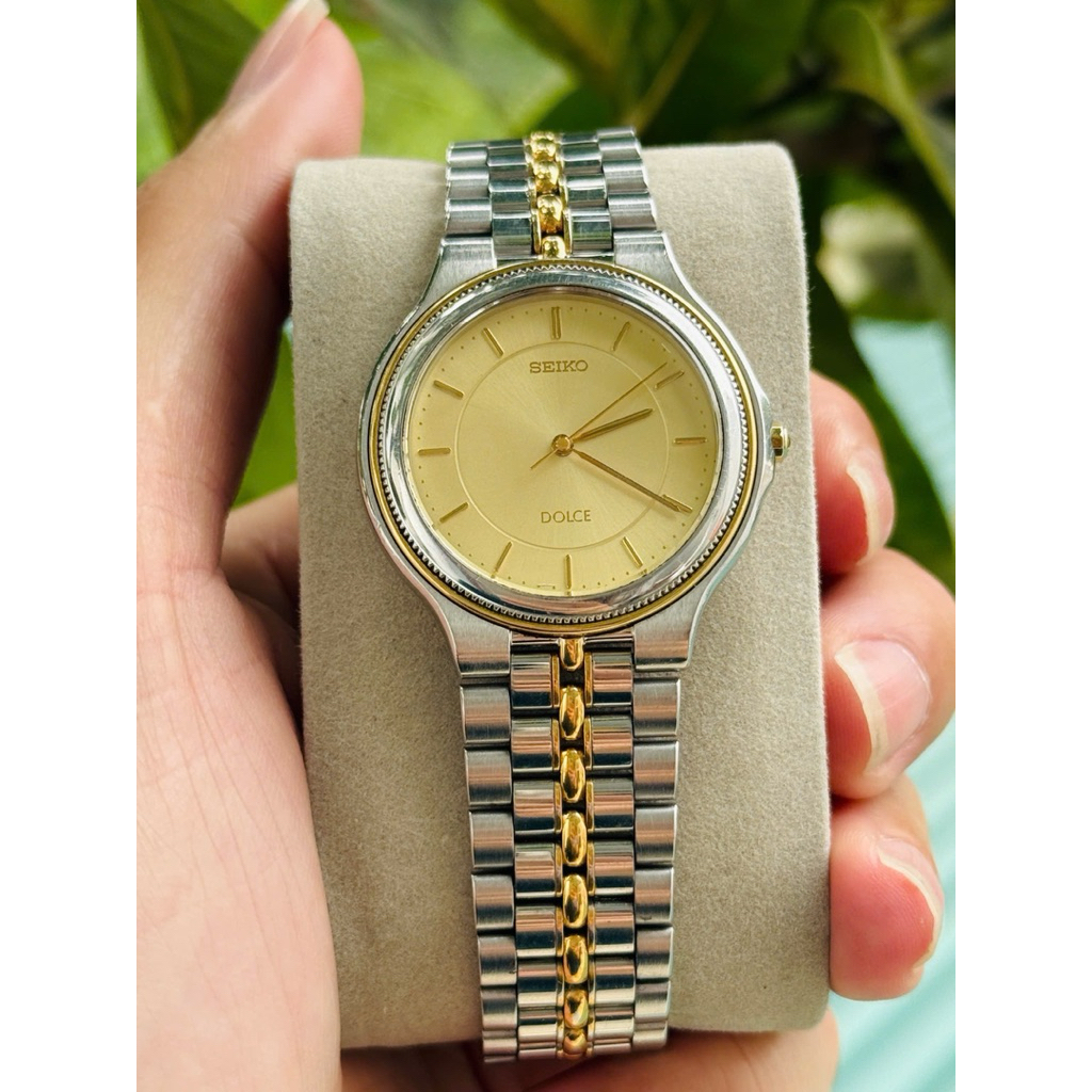 Đồng hồ Seiko Dolce quartz demi liềng khía, kính saphia nguyên khối dòng cao cấp Seiko