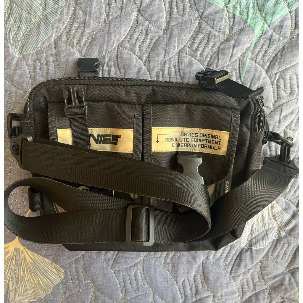 túi đeo chéo davies