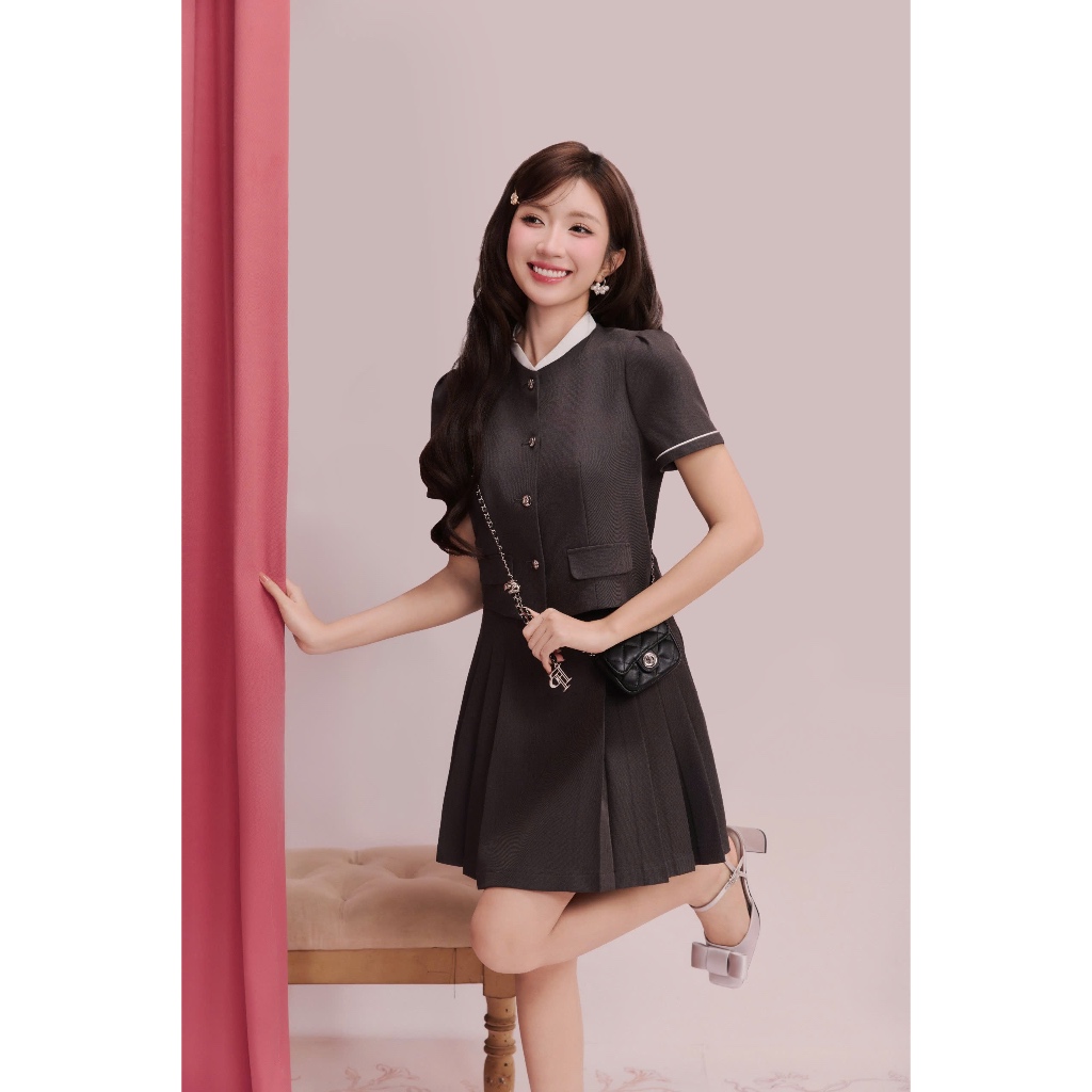 (Re:Spring) Áo kí giả cổ trụ kiểu, chất liệu cao cấp kiểu dáng trẻ trung thanh lịch hiện đại thời trang Calie Acc599 | BigBuy360 - bigbuy360.vn