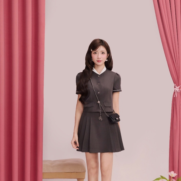 (Re:Spring) Áo kí giả cổ trụ kiểu, chất liệu cao cấp kiểu dáng trẻ trung thanh lịch hiện đại thời trang Calie Acc599 | BigBuy360 - bigbuy360.vn