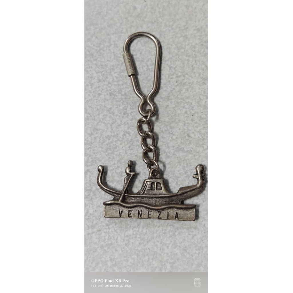 Móc khóa kim loại hình thuyền gondola cổ điển của Venice, Ý 'Venezia'