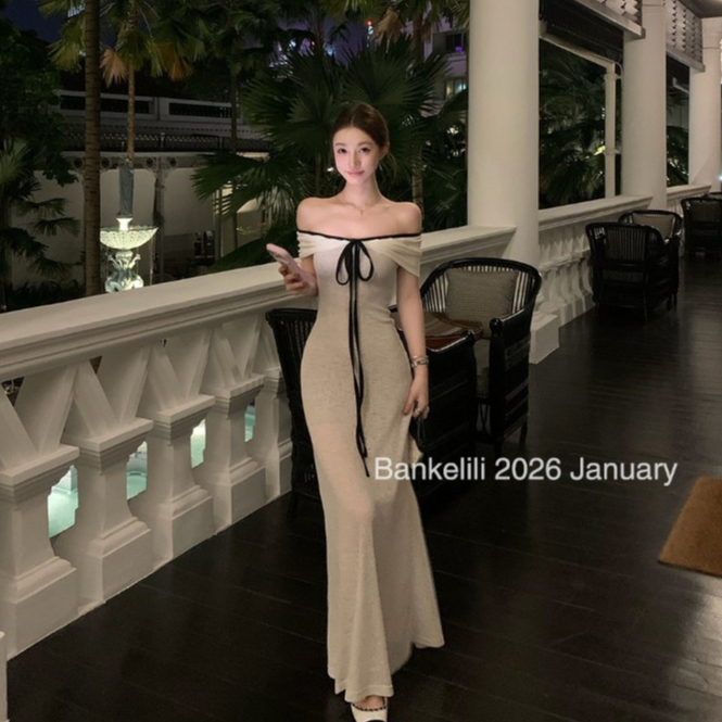 DM4002 Váy trễ vai dáng dài Maxi ôm sát body quyến rũ - Váy xuyên thấu phối dây nơ đen ngọt ngào