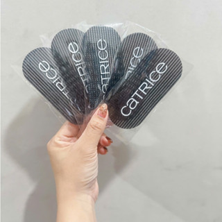 Miếng Dán Tự Dính Giữ Tóc Catrice