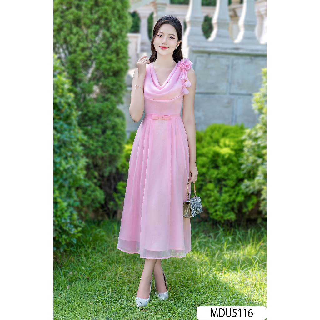 Đầm thiết kế BenNang chất liệu tơ tằm ánh nhũ mỏng nhẹ, hồng pastel nhẹ nhàng MDU5116