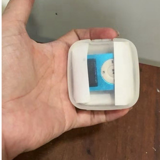 Máy nghe nhạc Mp3 mini , gọn nhẹ