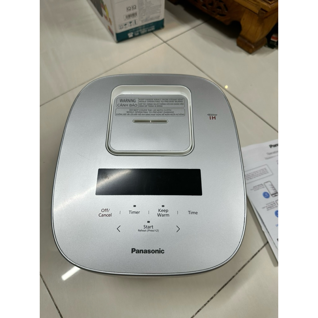 Nồi cơm cao tần Panasonic 1.5 lít SR-HFT153KRA - hàng như hình và video