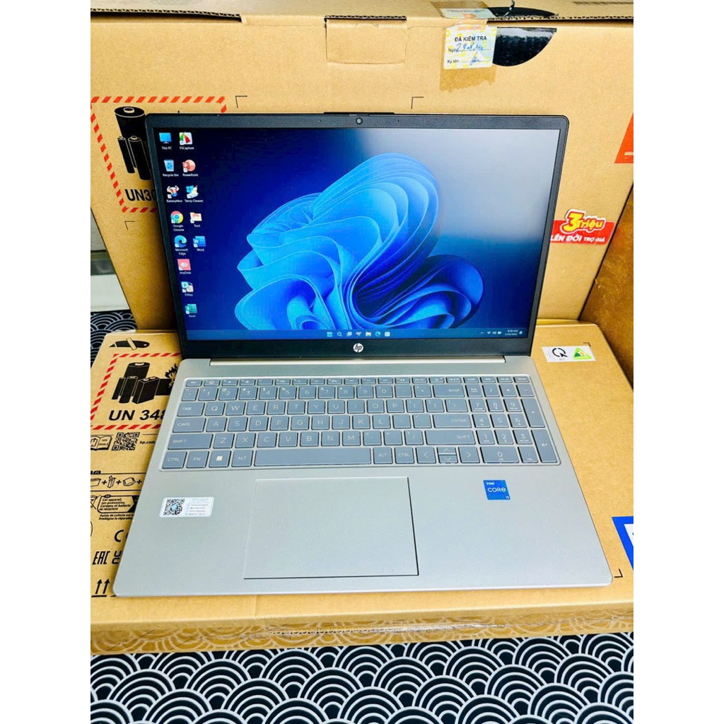 Laptop HP 15-fd0306TU Vàng Gold- 2024 i3-1315U/8/512g
