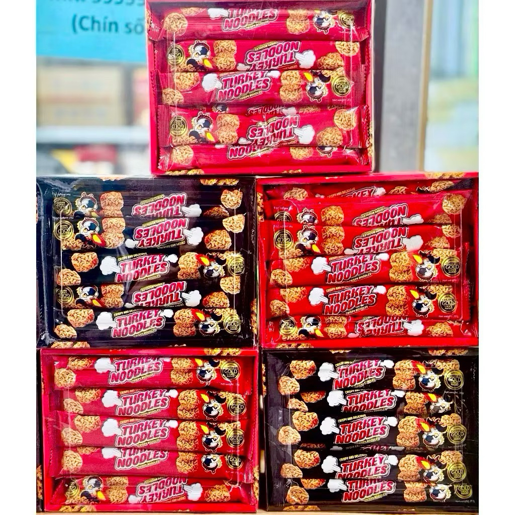 Hộp 30 Gói Snack Turkey Noodles Vị Mì Gà Cay Giòn Tan Hấp Dẫn