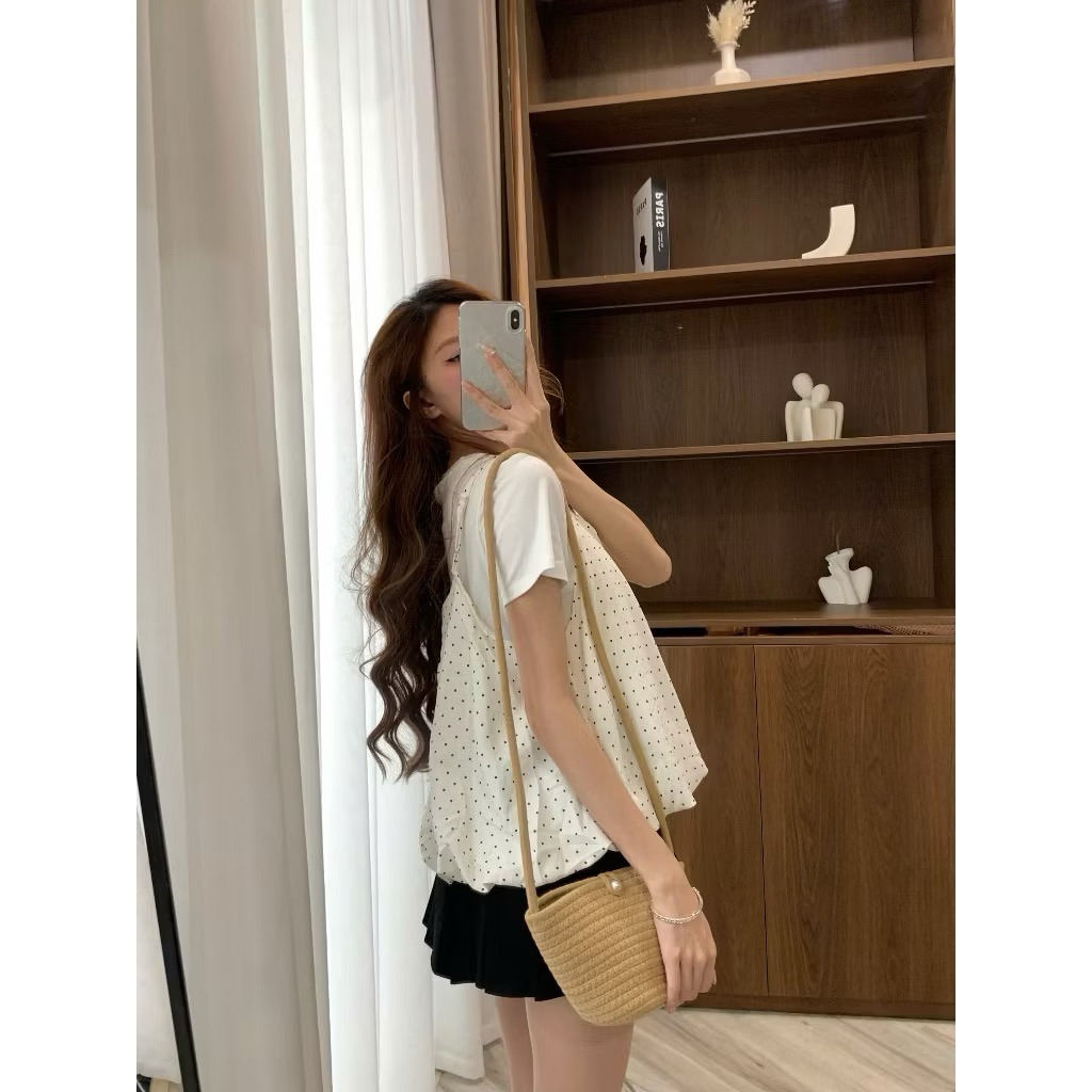 Set Yếm Nữ 2 Dây Chấm Bi Dáng Bí Cúc Dọc Kèm Áo Thun Trơn KENCO Clothing SG Thời Trang Nữ M3802 | BigBuy360 - bigbuy360.vn