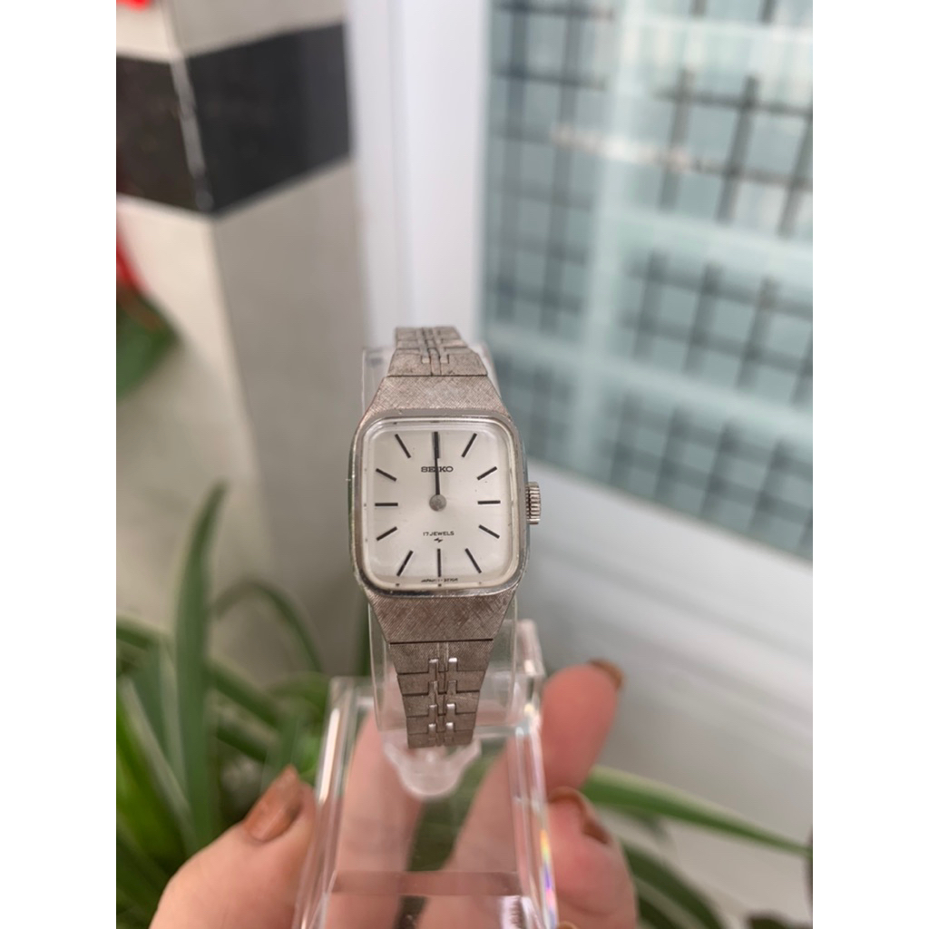 Đồng hồ tank cơ cót SEIKO