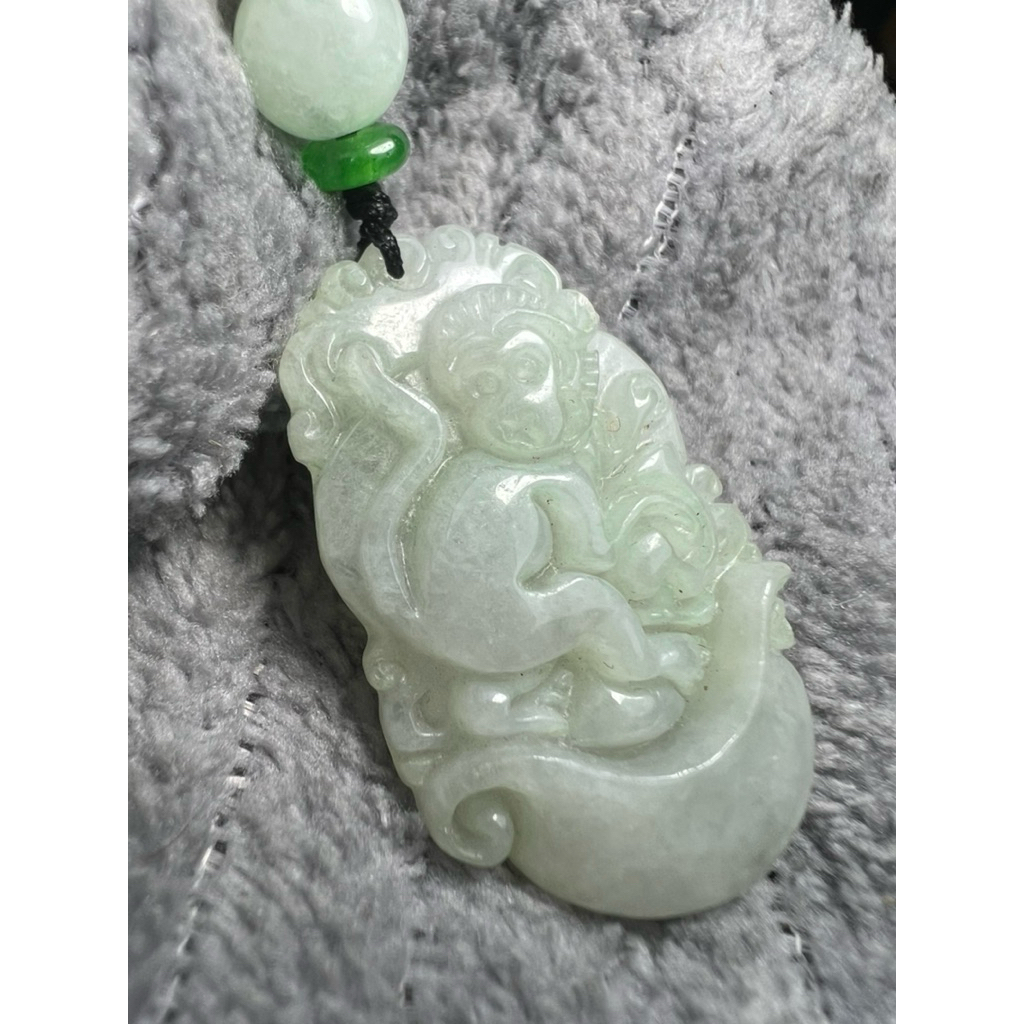 Mặt dây tuổi thân Ngọc phỉ Thúy Myanmar