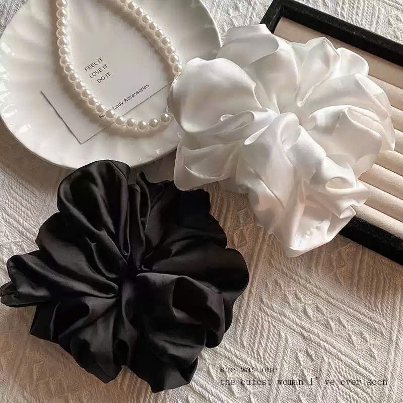 [SC10] Scrunchie lụa satin trơn kem đen size lớn bồng đơn giản vintage cho nàng
