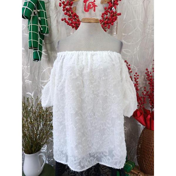 LINLY STORE thanh lý - Áo trễ vai họa tiết chỉ nổi bymo - SIZE M