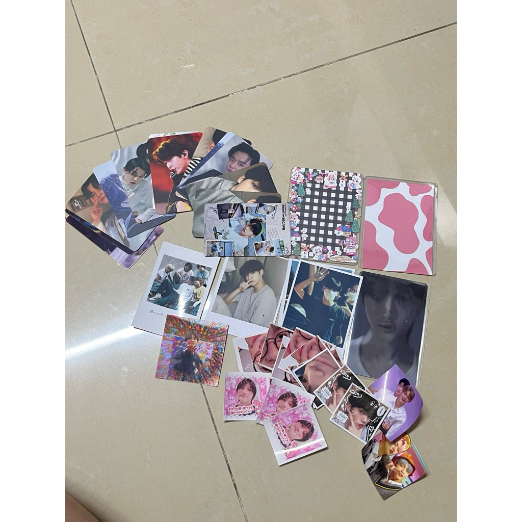 Box mix random card des, sticker TXT