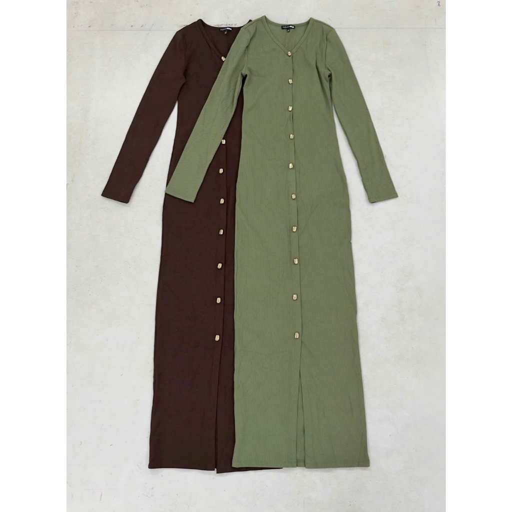 d214 Đầm dài nút giữa fashion nova