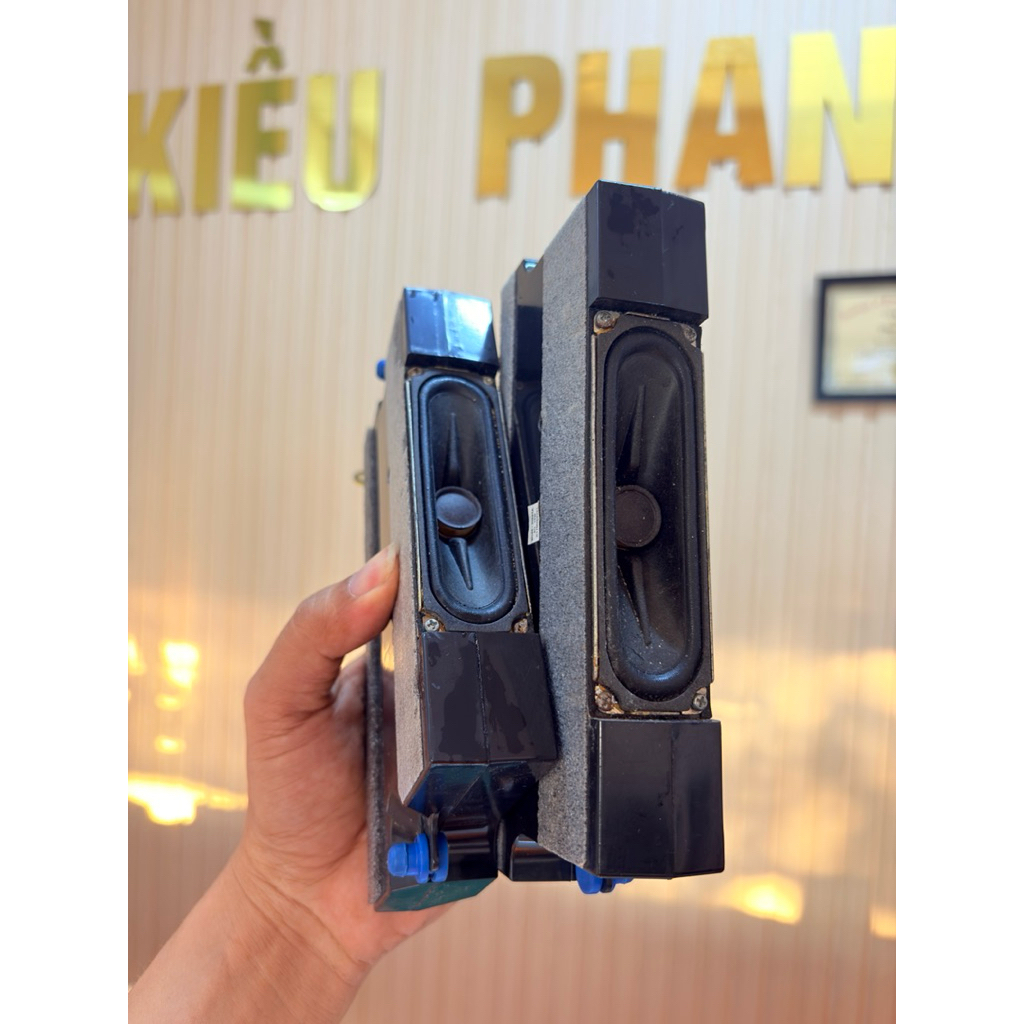 Loa Tivi Samsung 43MU6100