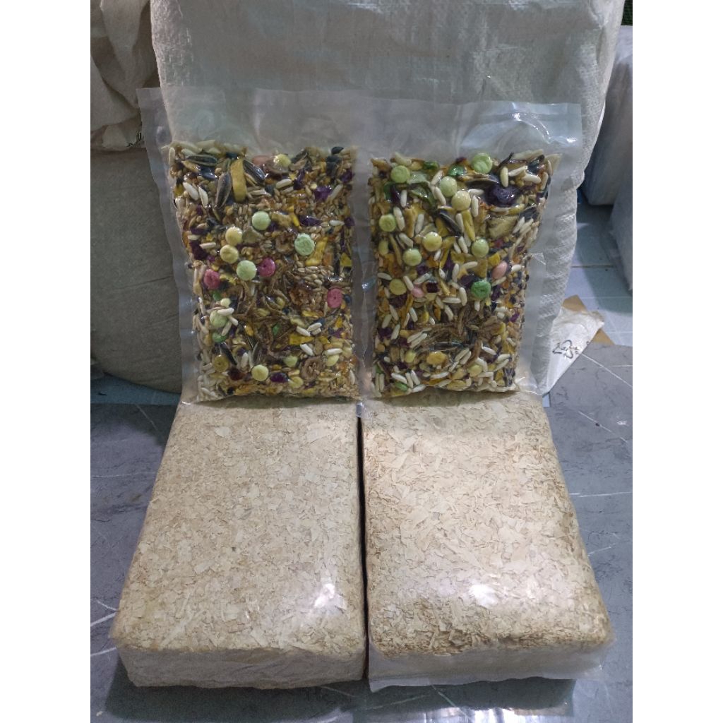 combo 2kg mùn cưa+ 1kg thức ăn cho chuột hamster