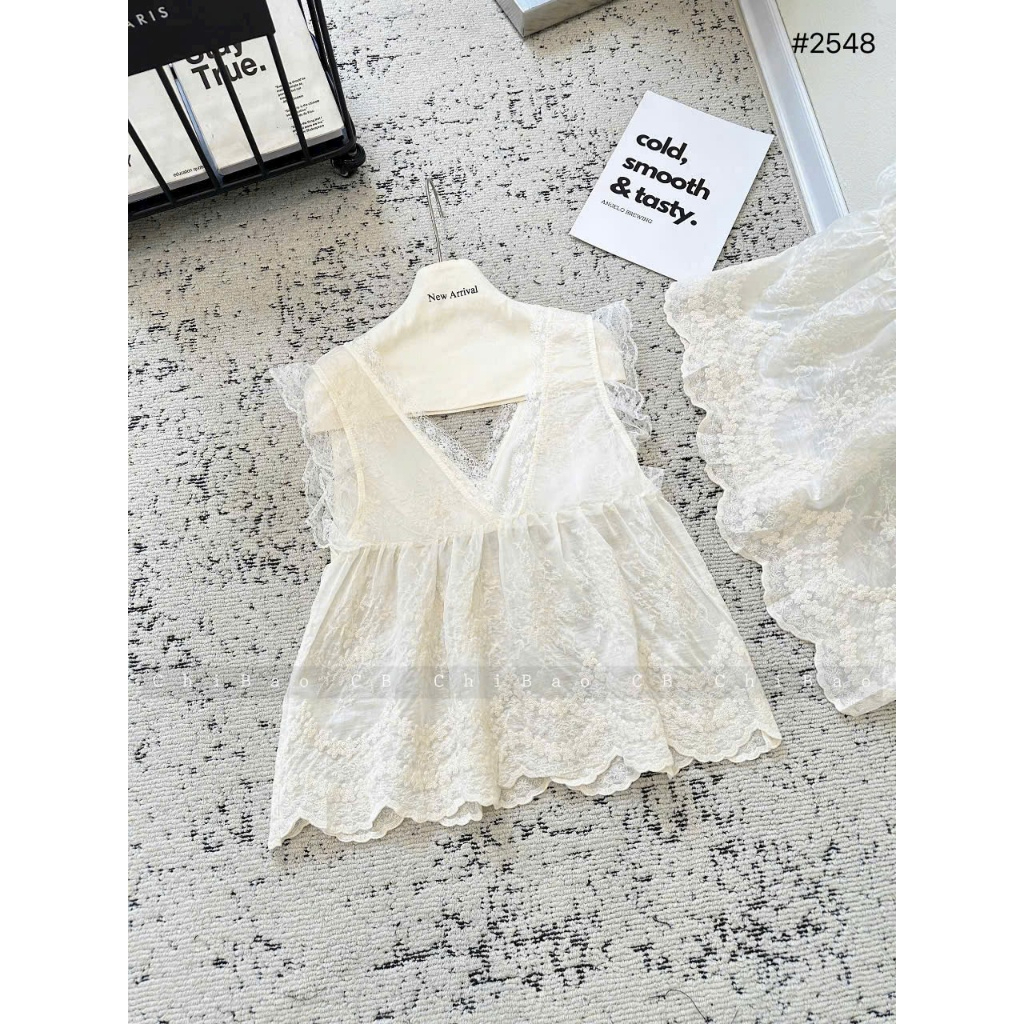 áo cổ V Phối Ren Trắng, Áo Kiểu Tay Cánh Tiên Phong Cách sang chảnh,hot hit 2026