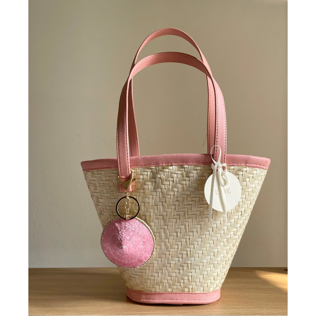 Set Túi Cói Hồng Dreamy Pink Mix Khăn Lụa / Móc Khóa Nón Lá Gấm Lụa 4SEASON