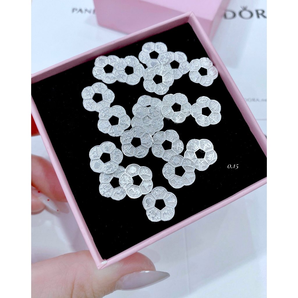 Đồng xu hoa mai chuẩn bạc ta dùng đánh cảm