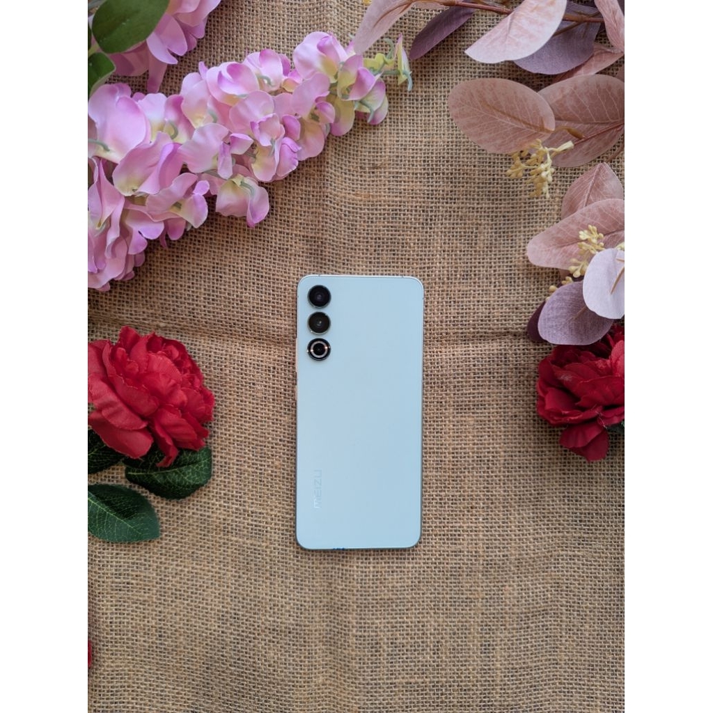 Điện thoại Meizu 20 5G (Snapdragon 8 Gen 2)