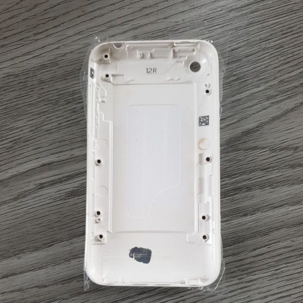 Vỏ thay thế cho ip3g ,ip3gs trắng