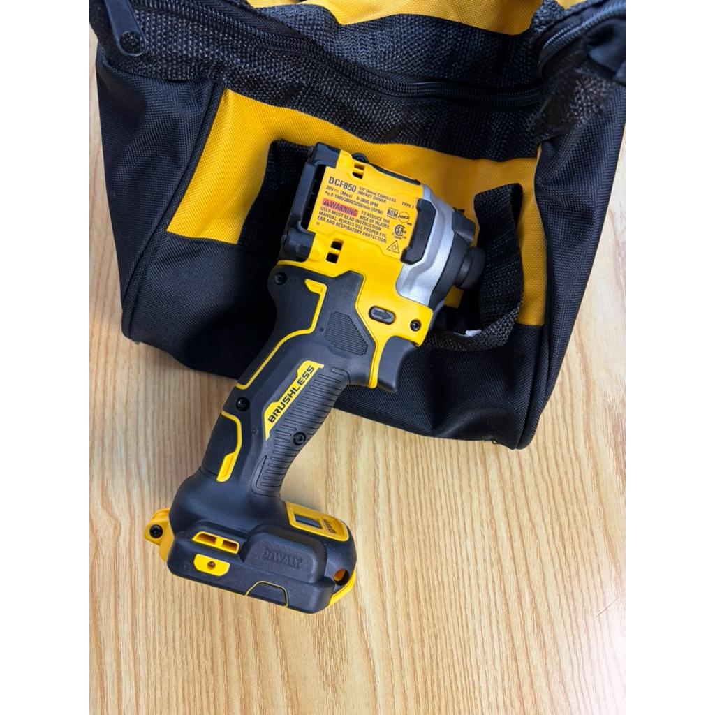 Dewalt DCF850 Mỹ mới 100%