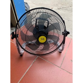 Quạt tích điện chân quỳ 12inch cánh nhựa - 12 cấp độ bảo hành 1 năm