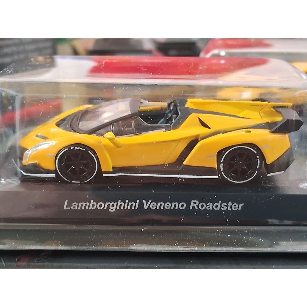 KYOSHO 1/64 - LAMBORGHINI VENENO ROADSTER MÀU VÀNG SERIES VI