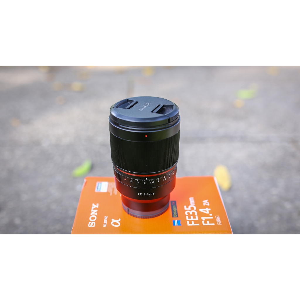 Sony Zeiss T* FE 35mm f/1.4 ZA