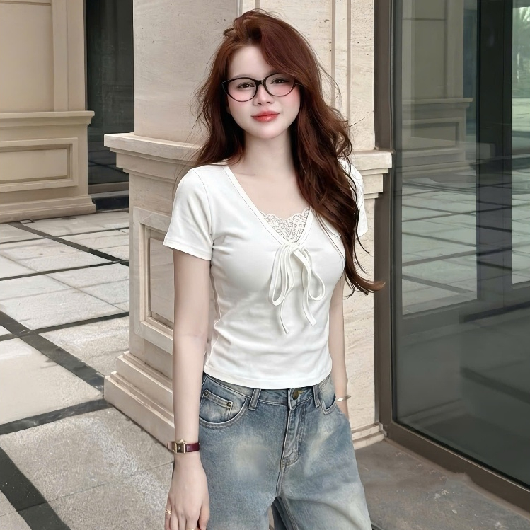 Áo Thun Kiểu Nữ Ngắn Tay Cổ V Phối Viền Ren Có Dây Thắt Nơ Xinh Xắn Chất Thun Cotton Mịn Co Giãn Mặc Mát Mẻ Mùa Hè | BigBuy360 - bigbuy360.vn