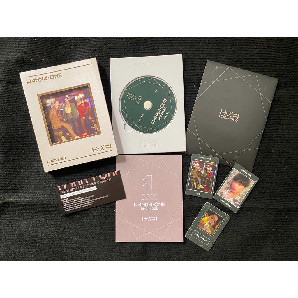 Wanna one album Undivided The heal ver đã khui seal, gồm cd photobook photocard Jihoon đầy đủ đồ như