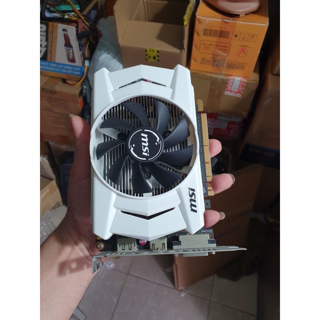 nvidia msi gtx 950 2gd5 không nguồn phụ,hàng nhập Nhật như hình,chơi mượt game phổ thông,fifa,liên m